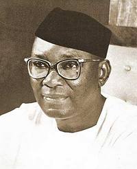 Бенджамін Ннамді Азіківе біографія, фото, розповіді - нігерійський політик, перший президент Нігерії, основоположник нігерійського націоналізму