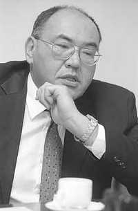 Аскар Чінгізовіч Айтматов біографія, фото, розповіді - киргизький дипломат і державний діяч