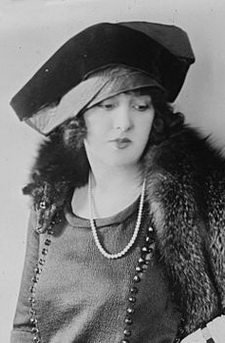 Естель Тейлор біографія, фото, розповіді - американська актриса, яка була популярна в 1920-і роки в Голлівуді в епоху німого кіно
