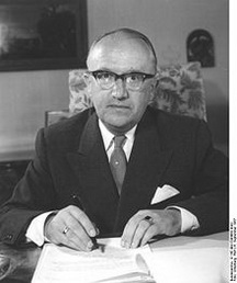 Вальтер Хальштейна біографія, фото, розповіді - німецький політик і державний діяч ФРН, юрист