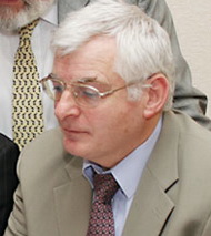 Джо Хіггінс біографія, фото, розповіді - ірландський політик, один з лідерів троцькістської Соціалістичної партії, депутат Європейського парламенту