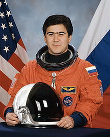 Салижан Шакирович Шарипов биография, фото, истории - российский космонавт, Герой Российской Федерации