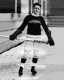 Корбетт Чарльз Деннені біографія, фото, розповіді - канадський хокеїст