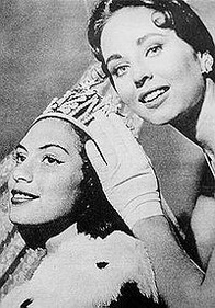 Гледіс Зендер біографія, фото, розповіді - в Перу вона виграла титул Міс Перу в 1957 році і стала першою учасницею з Латинської Америки, яка виграла титул Міс Всесвіт