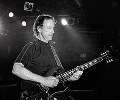 Роббі Крігер біографія, фото, розповіді - американський гітарист і автор пісень