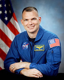 Антонеллі, Домінік Ентоні біографія, фото, розповіді - американський інженер в галузі аерокосмічної техніки, льотчик Військово-морського флоту США, астронавт США