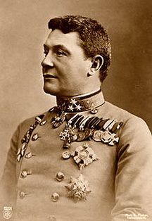 Герман Кевесс фон Кевессгаза біографія, фото, розповіді - австро-угорський воєначальник, який командував арміями під час Першої світової війни, генерал-фельдмаршал