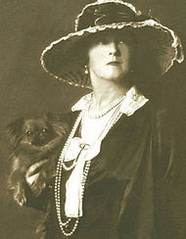 Люсі Крістіна, Леді Дафф Гордон біографія, фото, розповіді - одна з провідних британських модельєрів наприкінці XIX - початку XX століття, відома на професійній арені як Люсіль