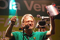 Антанас Моцкус Шівіцкас біографія, фото, розповіді - відомий колумбійський філософ, математик, письменник, журналіст, політичний діяч, що представляє екологічну «Партію зелених»