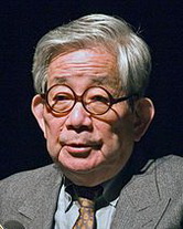 Кендзабуро Ое біографія, фото, розповіді - видатний сучасний японський письменник-гуманіст, автор понад 20 романів і повістей, декількох збірок оповідань і численних есе