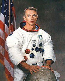 Сернан Юджин Ендрю біографія, фото, розповіді - астронавт США